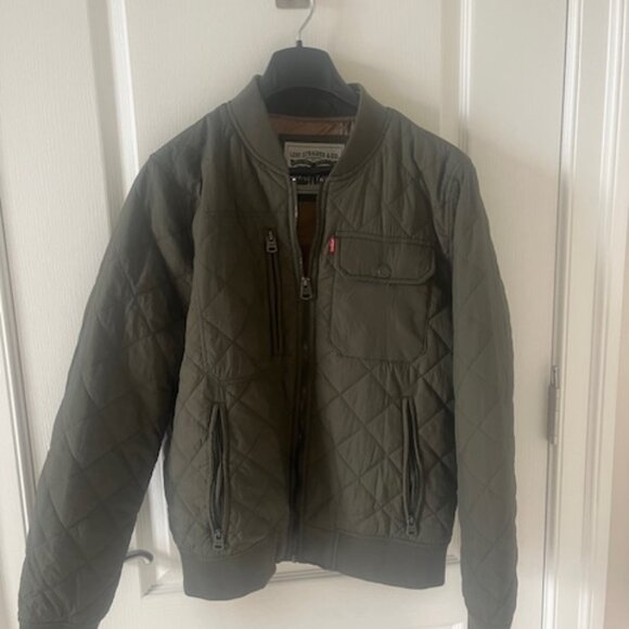 Levi's Quilted Olive Bomber Jacket - Brand New - Picture 1 of 2